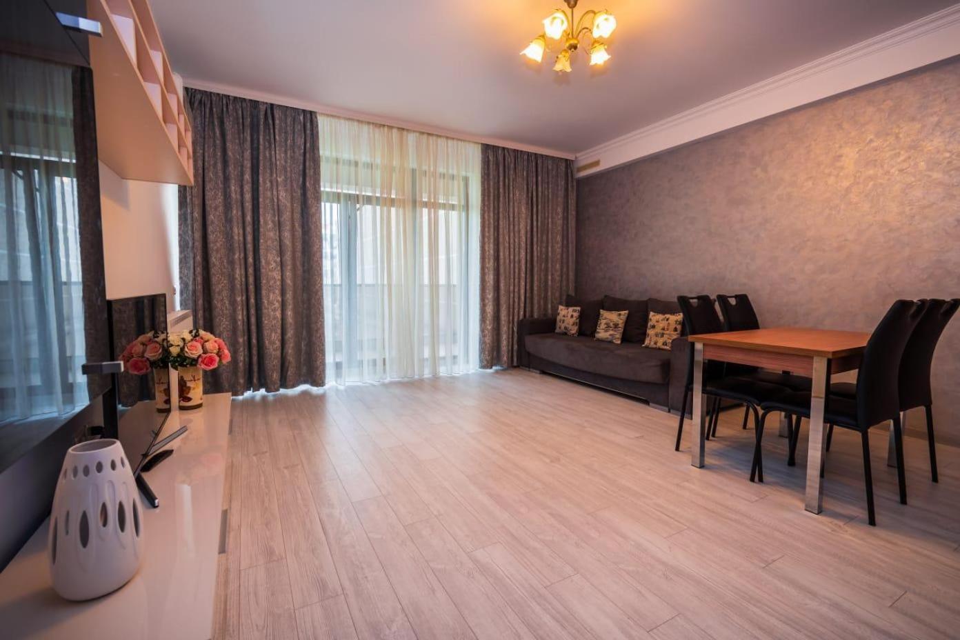 Sophia 2 & Moonlight Apartaments Mamaia Exterior foto
